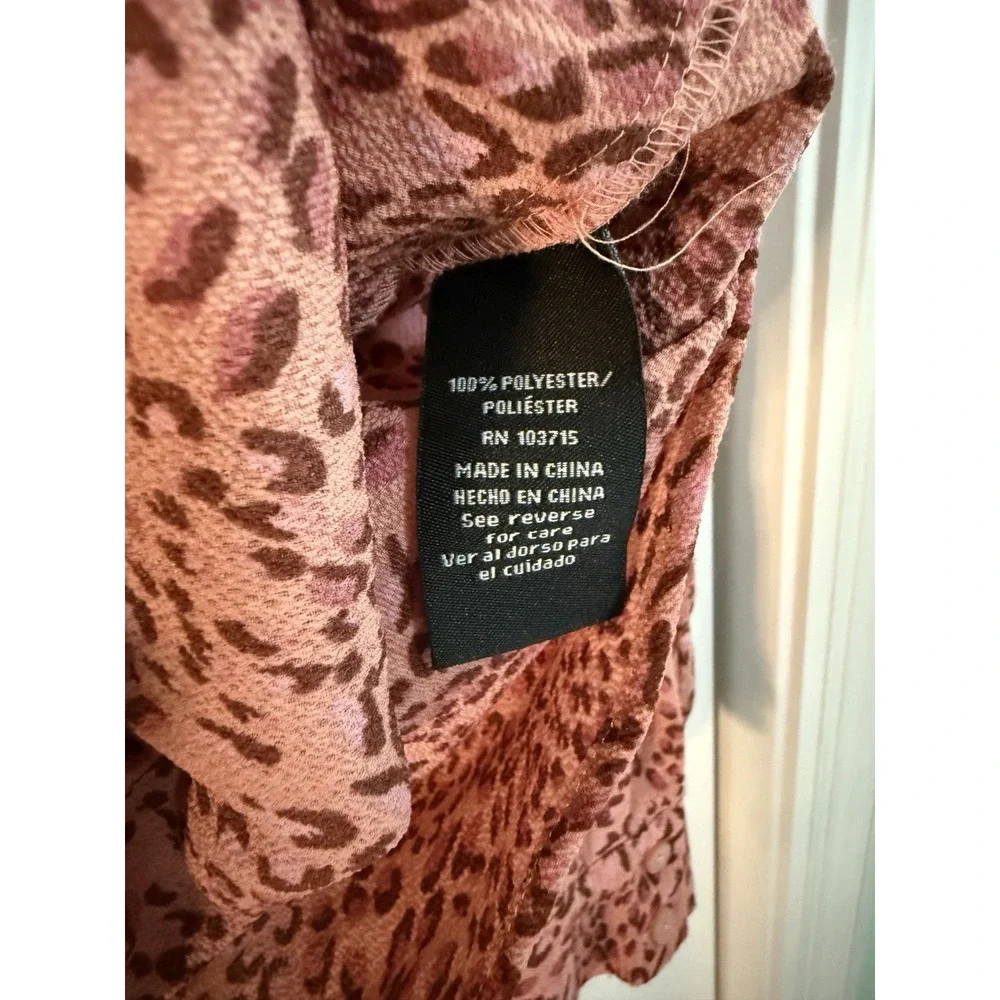 ZAC & RACHEL Pink Leopard Print Long Sleeve Button Up Blouse Curve Under size L